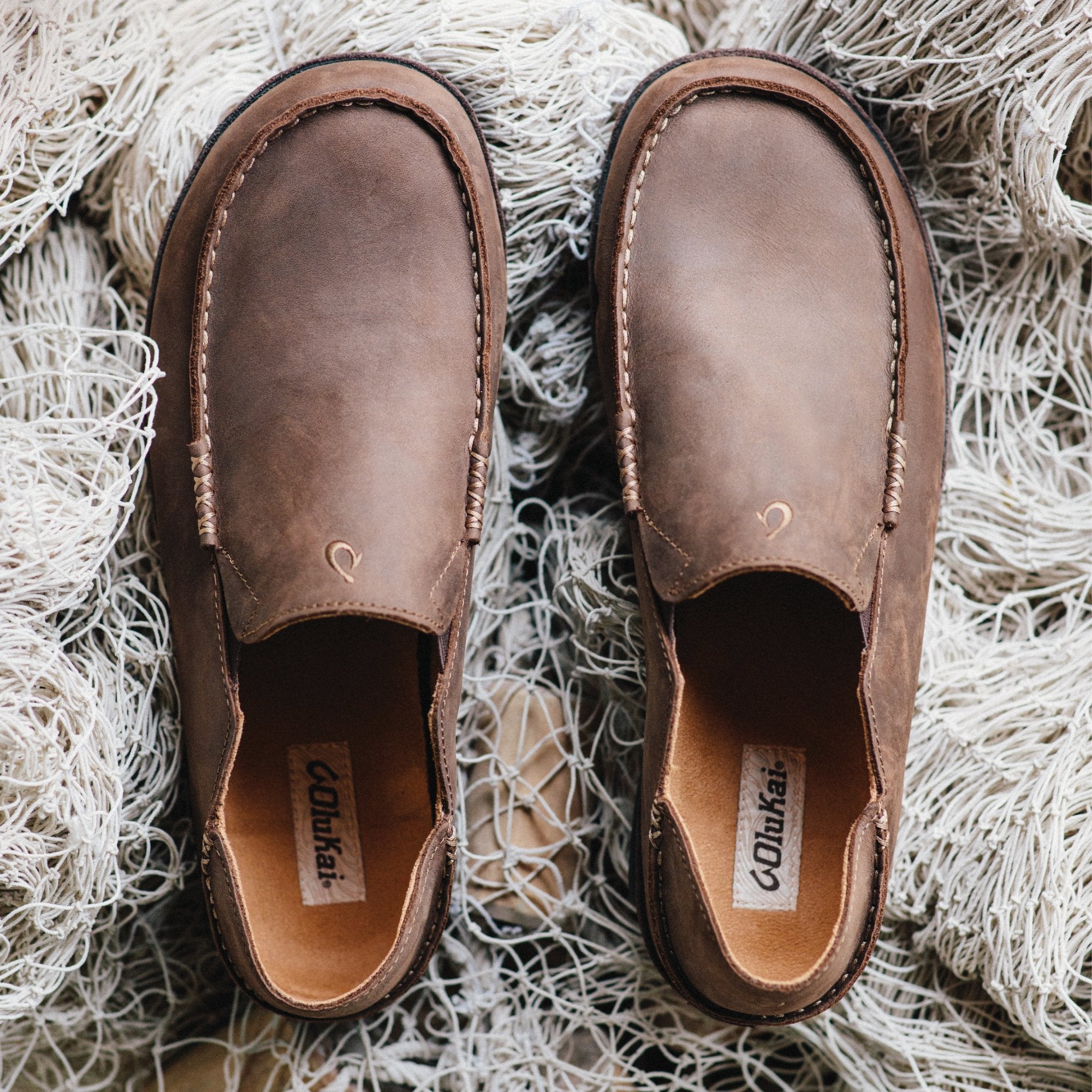 OluKai Moloā - Ray / Toffee | Men's Leather Slip On Shoes | OluKai