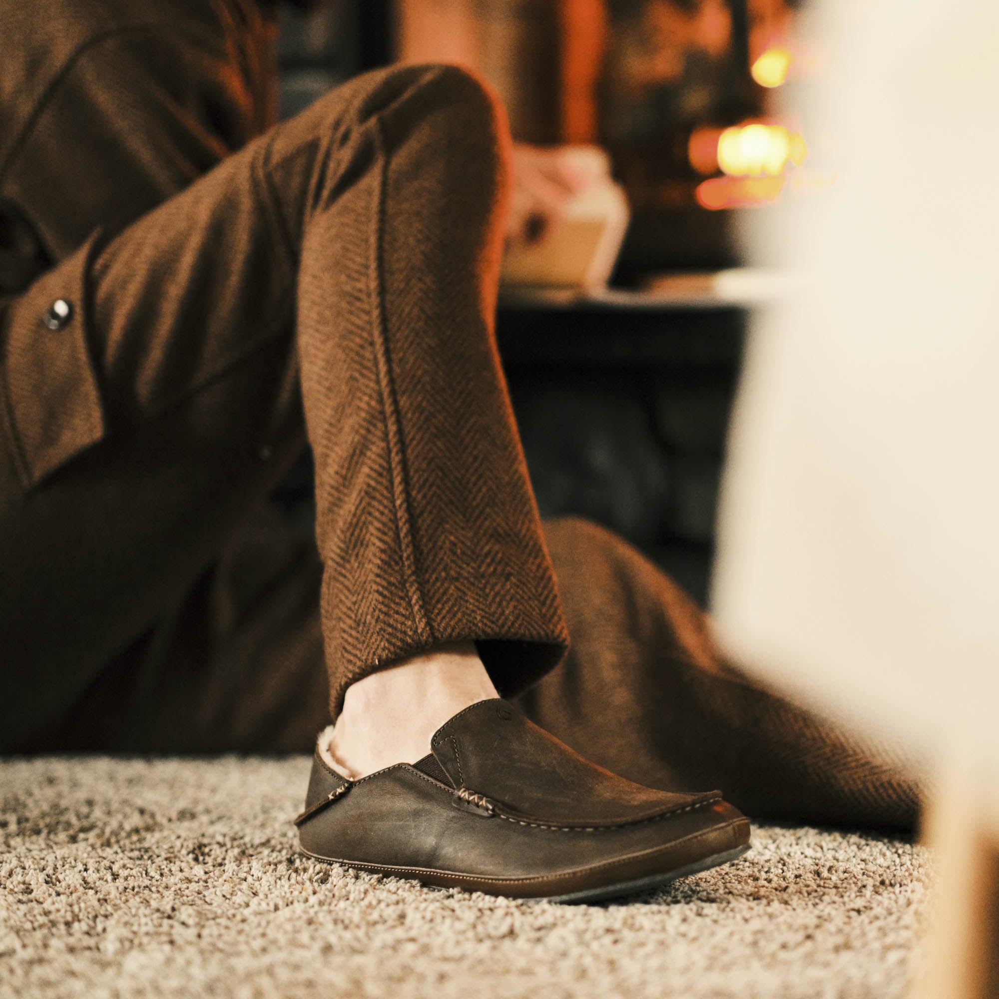 Moloā Men's Nubuck Leather Slippers - Dark Wood | OluKai – OluKai Moloā Men's Nubuck Leather Slippers - Dark Wood | OluKai – OluKai