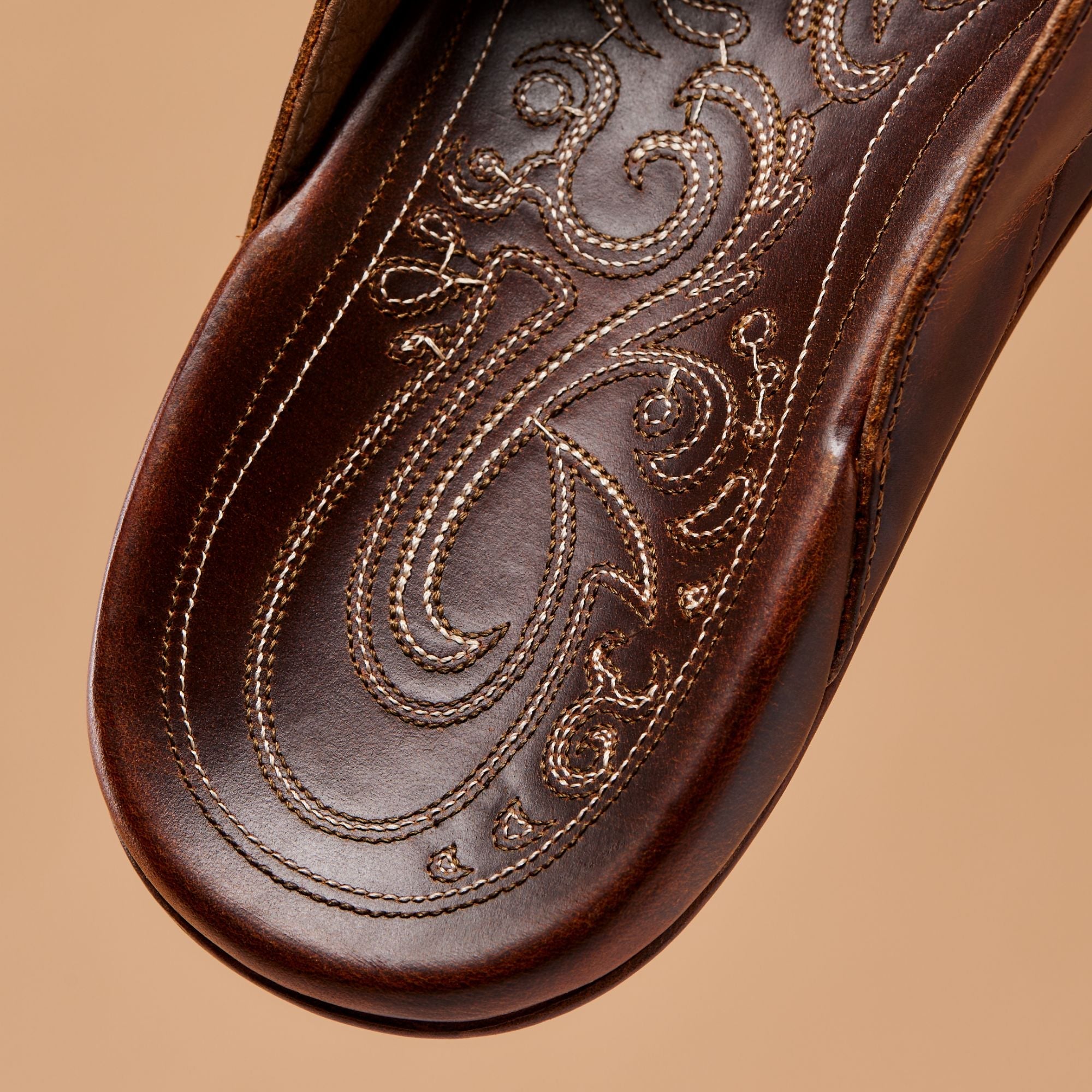 OluKai Mekila - Natural | Men's Leather Beach Sandals – OluKai Canada