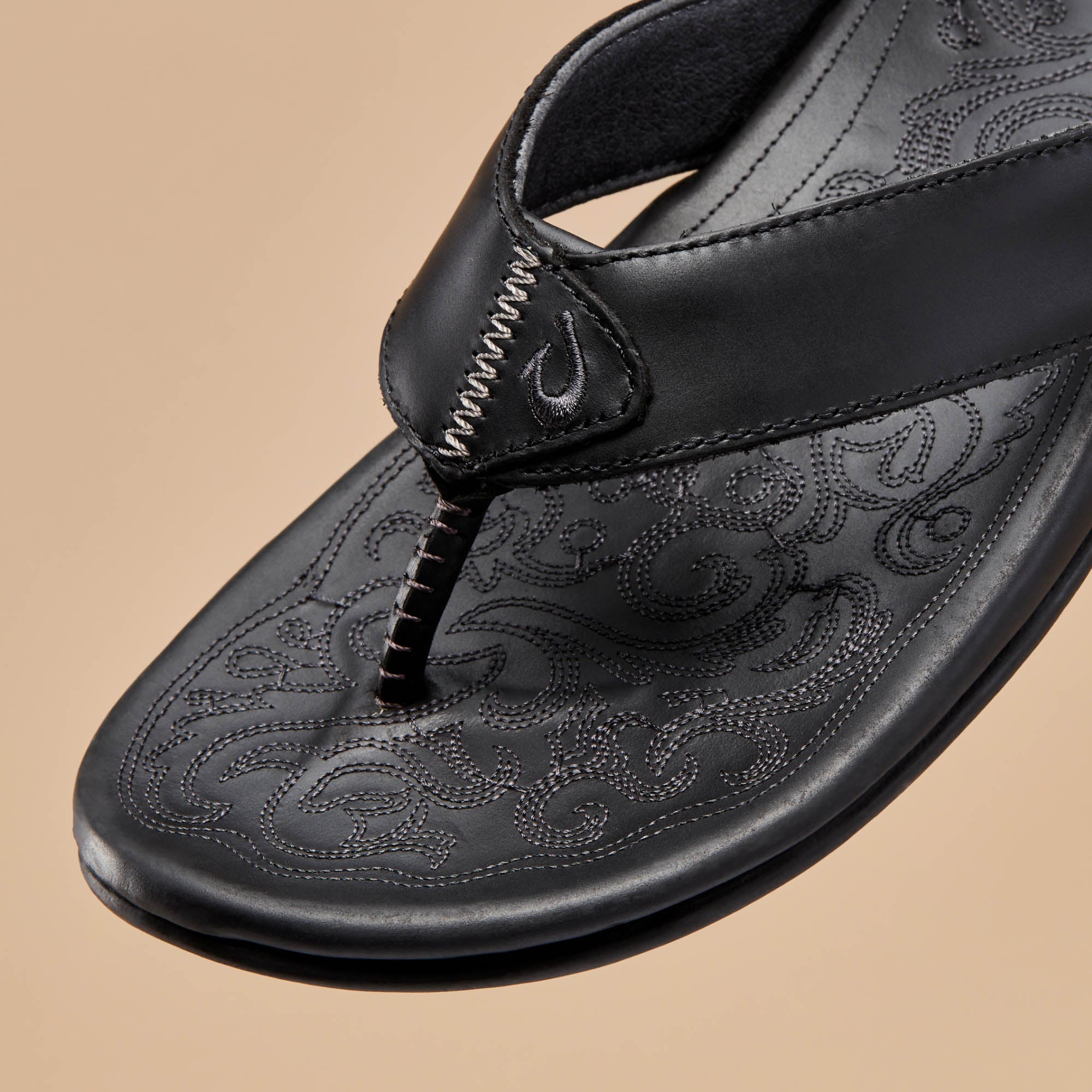 Mekila Men's Full-Grain Leather Beach Sandals - Black | OluKai
