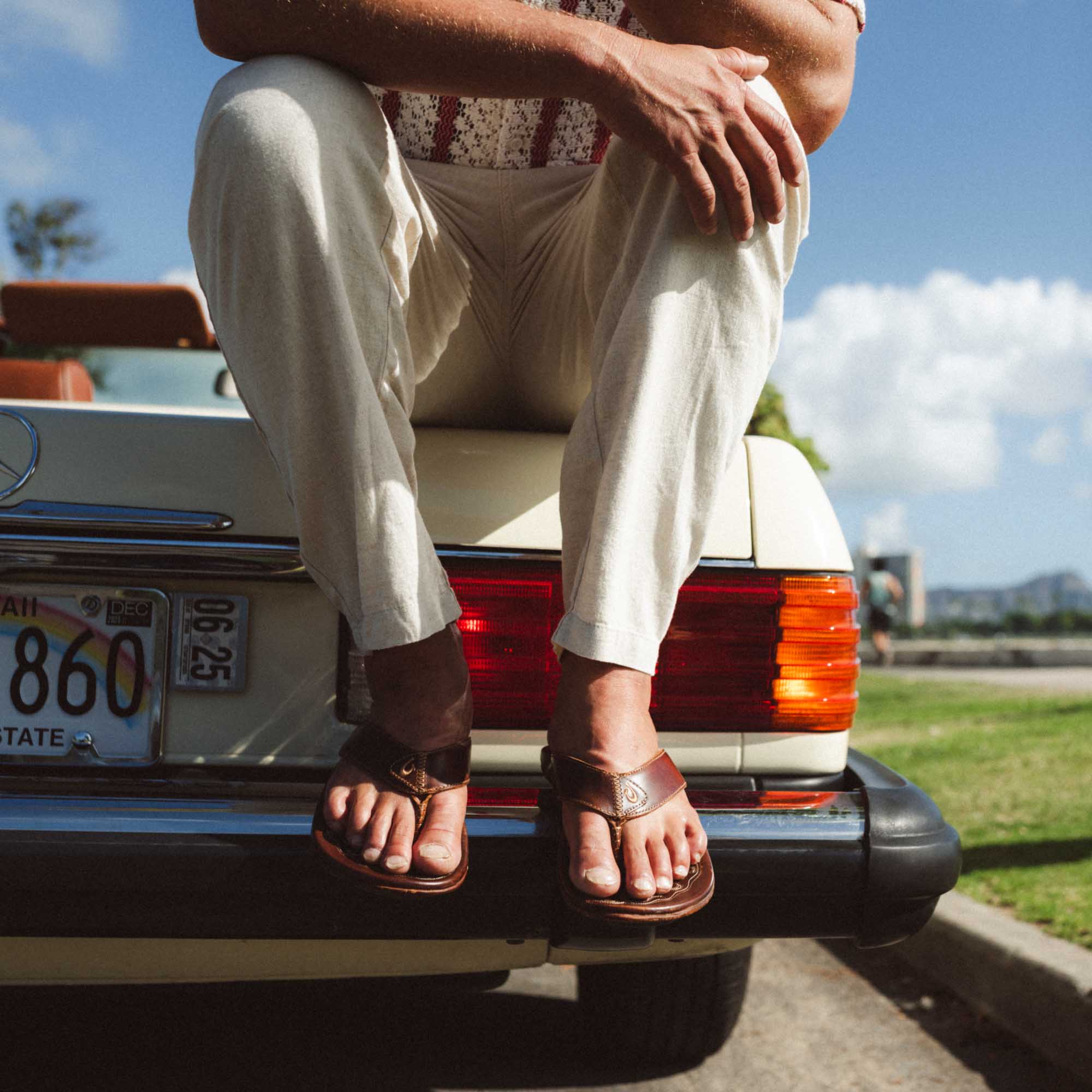 OluKai Mekila - Natural | Men's Leather Beach Sandals – OluKai Canada