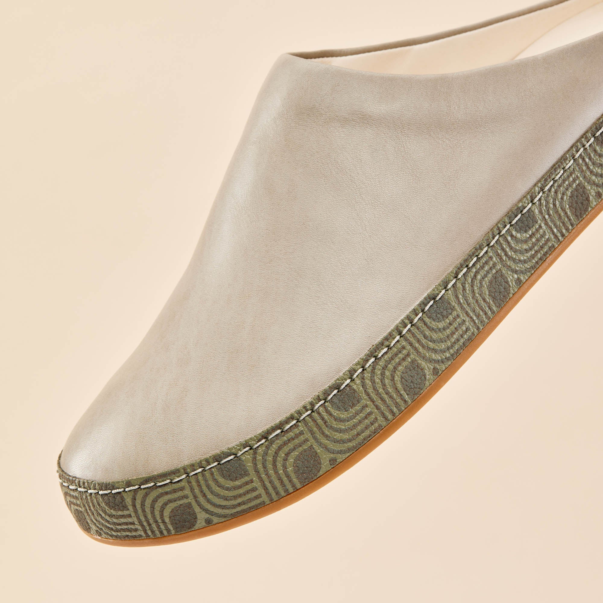 Hāmani Men's Leather Mules - Mist | OluKai – OluKai Canada