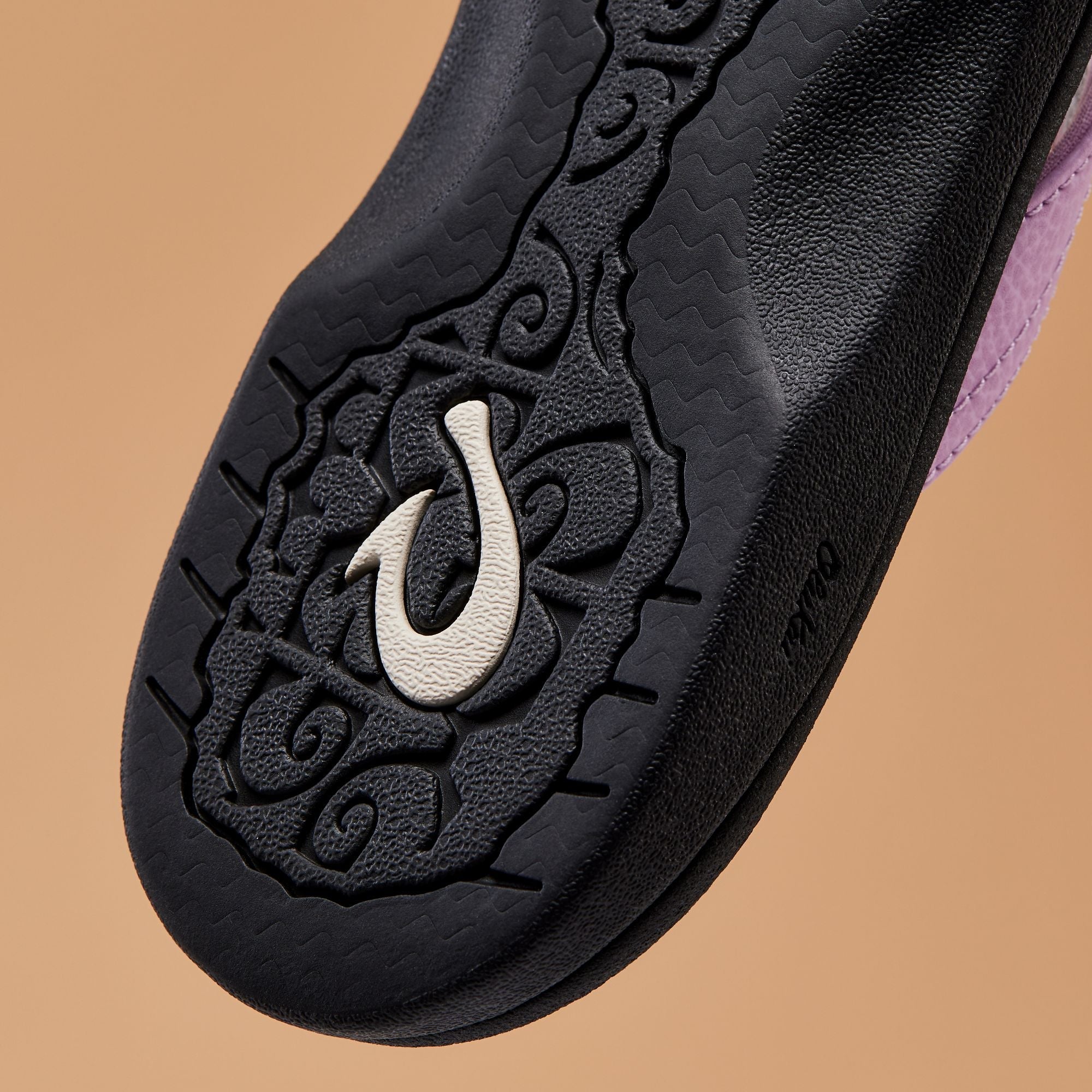 ohana Ohana Women's Beach Sandals - Paradise Pink / Lava Rock | OluKai