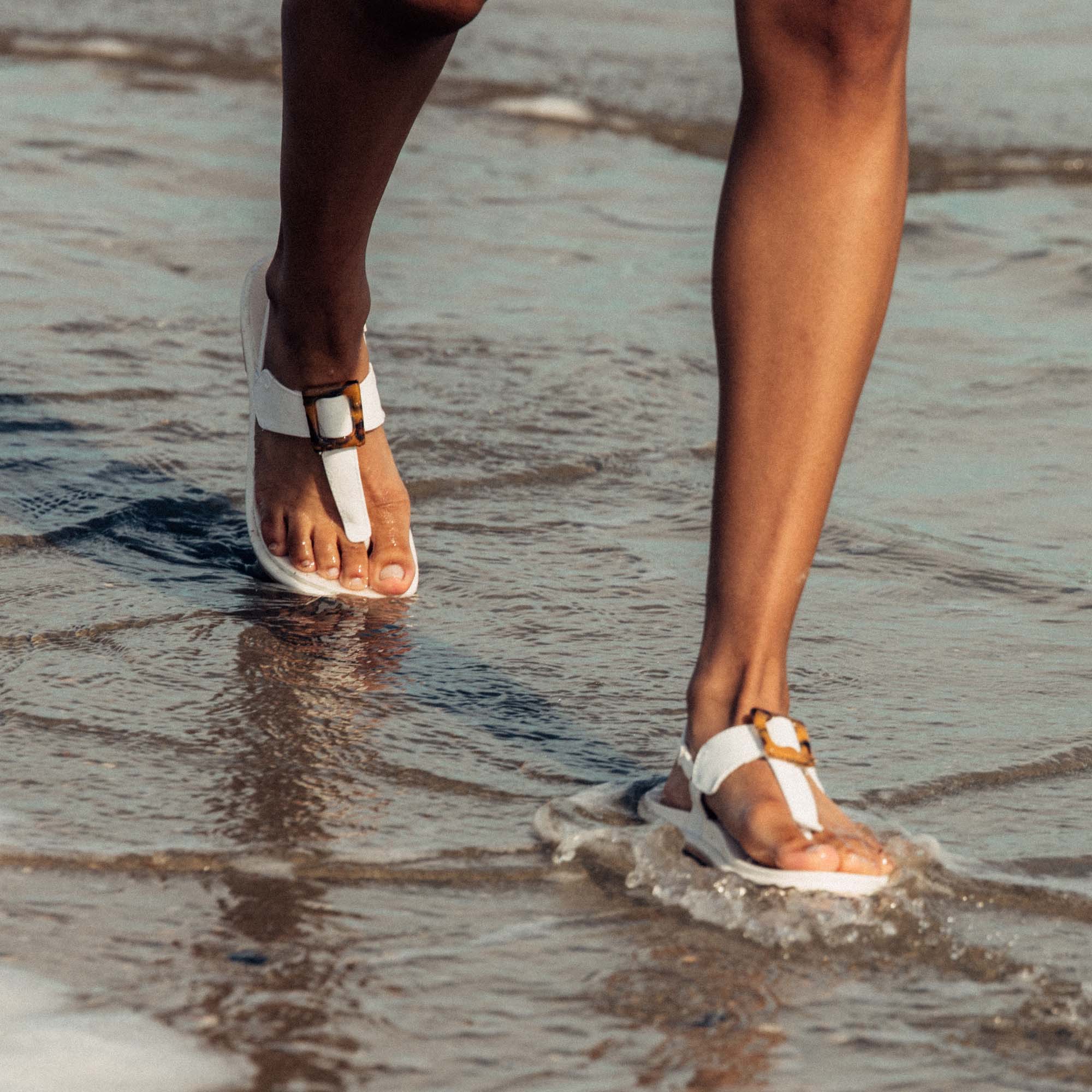 White flip clearance flops canada