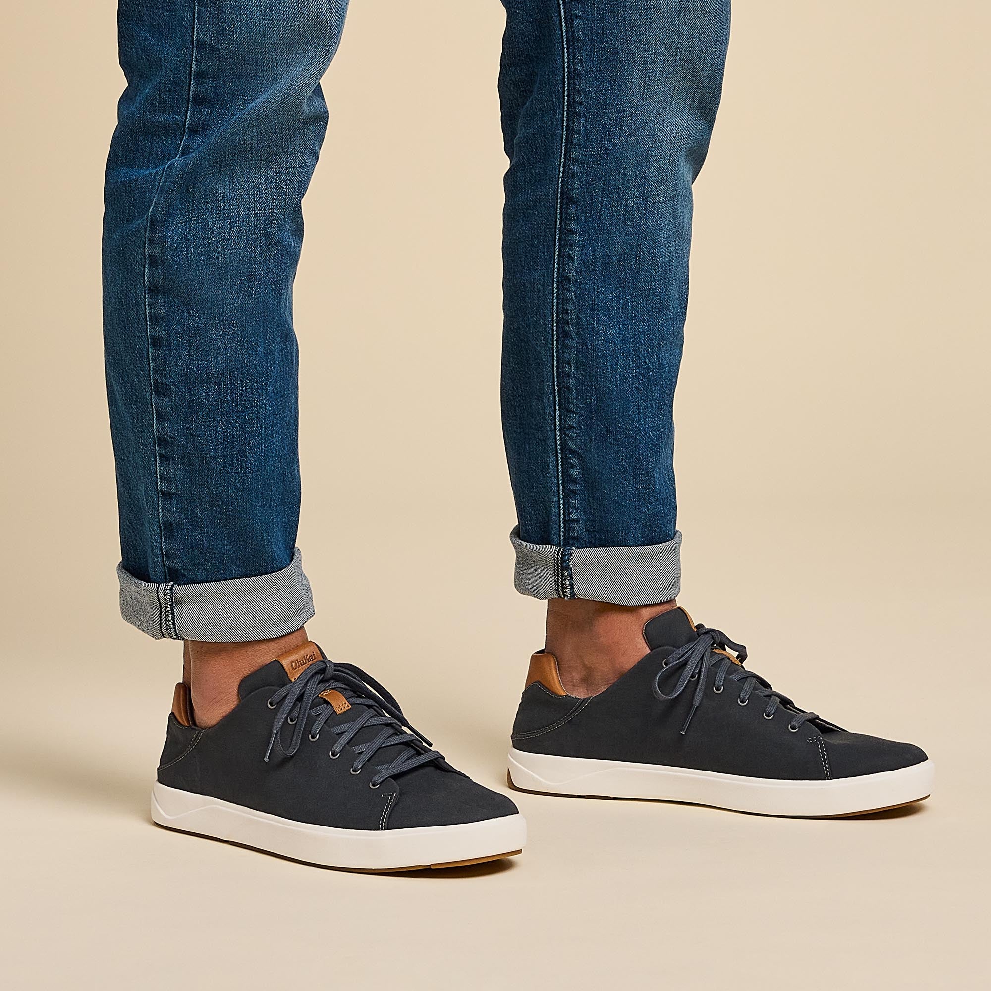 Lae ahi L Men s Waxed Canvas Sneakers Dark Shadow OluKai OluKai Canada