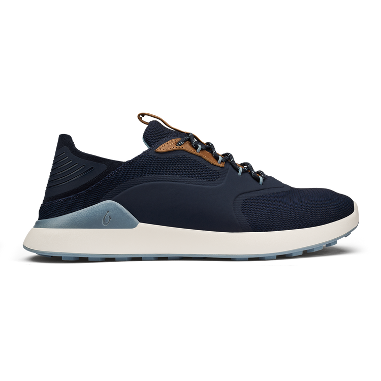 Golf hotsell shoes canada