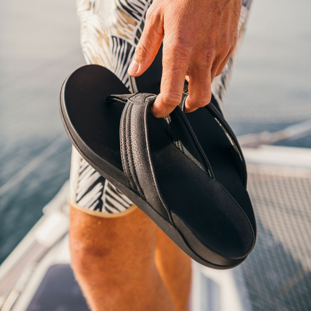 Maha Men's Beach Sandals - Black | OluKai – OluKai Canada