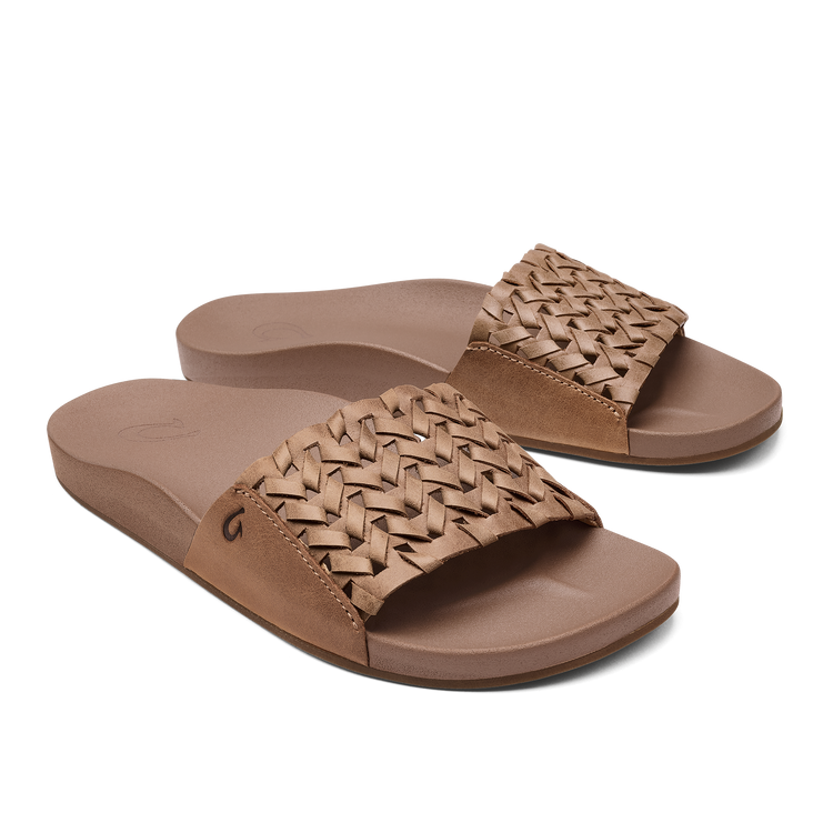 Kāmola Women's Leather Slide Sandals - Tan | OluKai – OluKai