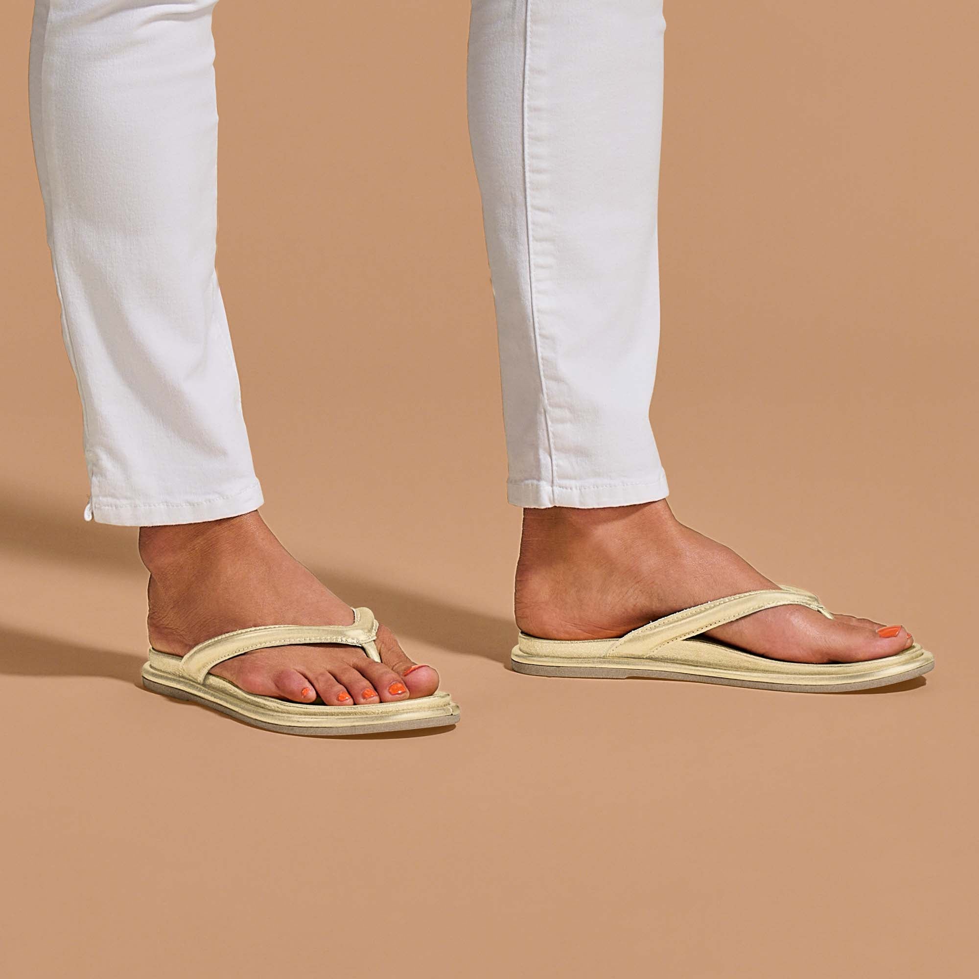 Tiare Women s Leather Beach Sandals Bubbly OluKai OluKai Canada
